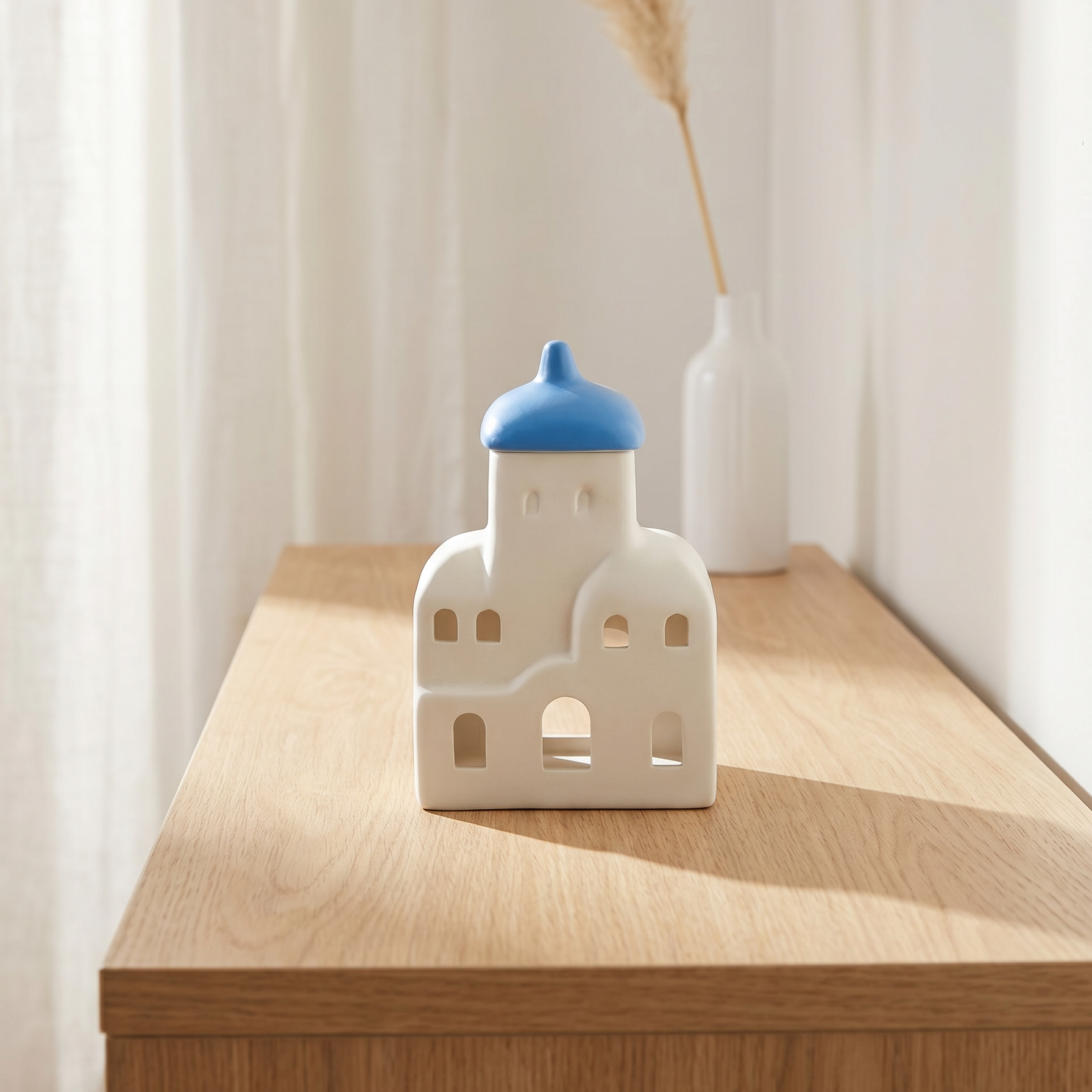 Quemador de aromas de ceramica con forma de casa de Santorini y cupula azul